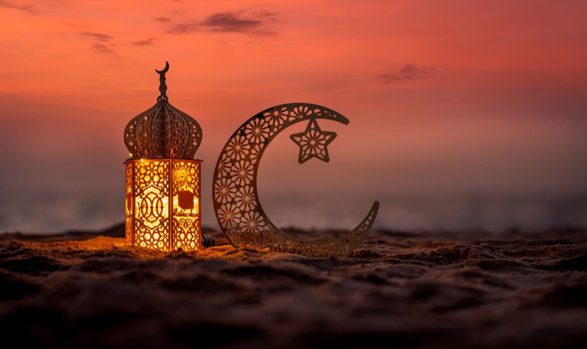 Dates and Ramadan lantern